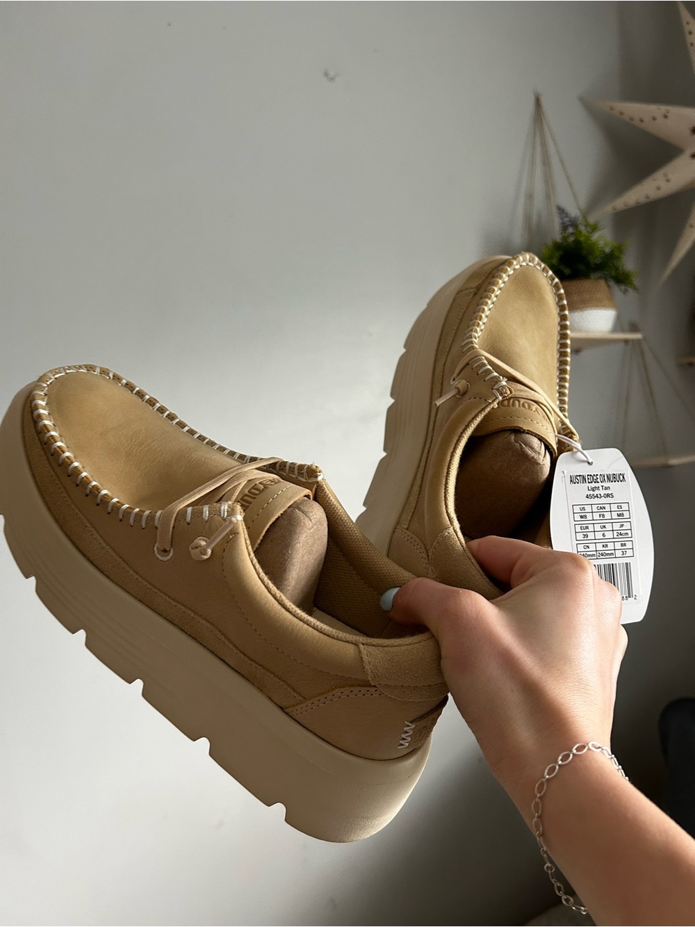 BRAND NEW Hey Dude platform Austin Edge Ox Nubuck Loafers in Tan SIZE 8 - Picture 9 of 15